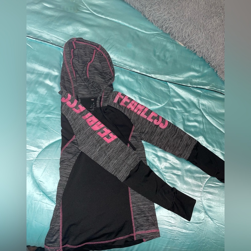 Fearless workout & active hoodie
